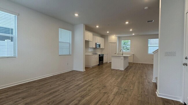 Building Photo - 26654 Indigo Way