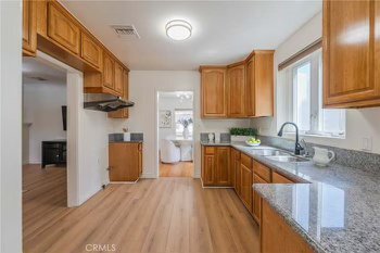 Building Photo - 1058 Kendall Dr