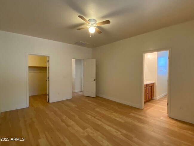 Building Photo - 6311 S 44th Ave