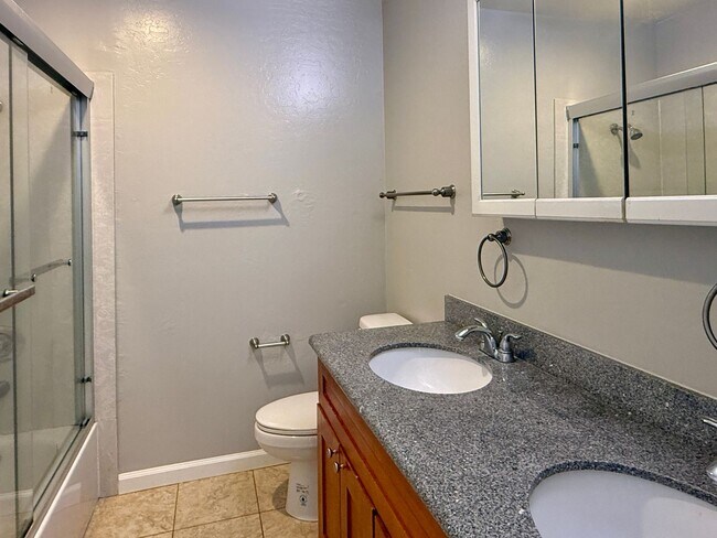 Building Photo - Must see to appreciate 3 bedroom, 2.5 bathroom condo with Cupertino Schools!