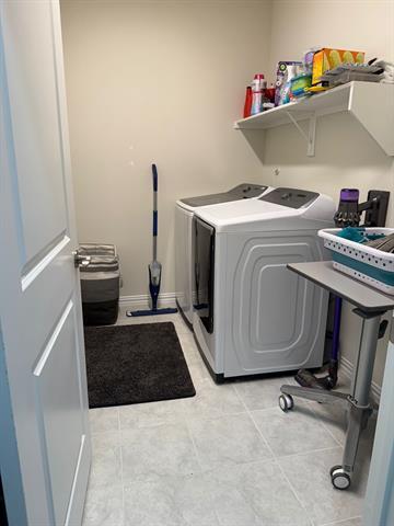 Building Photo - 2505 Temple Dr