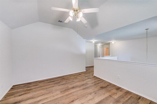 Building Photo - 9121 Portage Ln