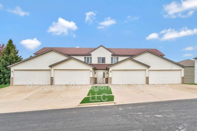 Primary Photo - 213 Chateau Dr