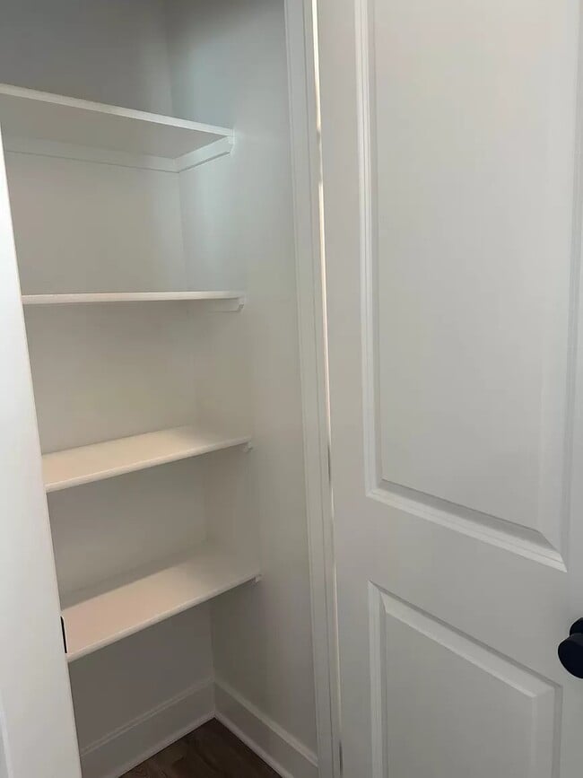 Building Photo - 15666 E 21st St N