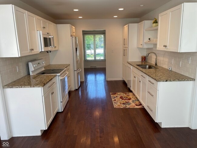 Building Photo - 14112 Adios Pass