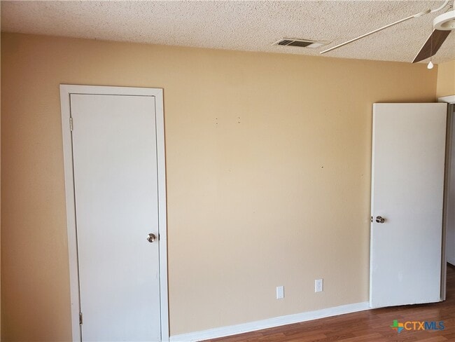 Building Photo - 1308 Covey Ln