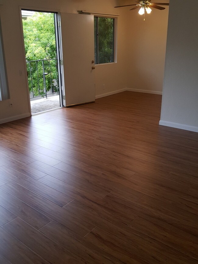Building Photo - 4376 Rosebud Ln