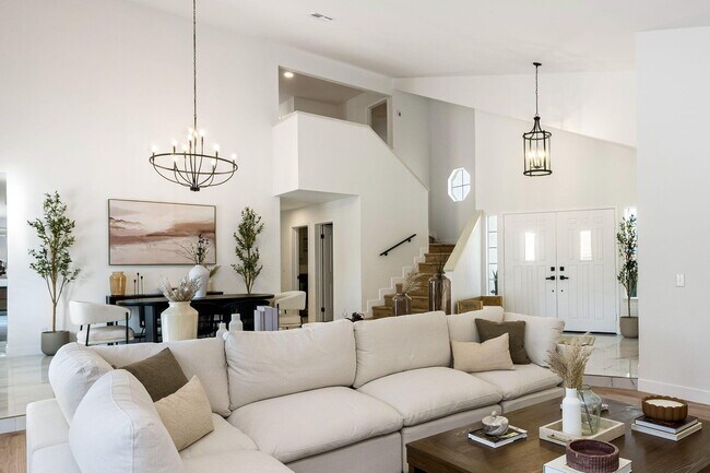 Building Photo - 76817 Manor Ln