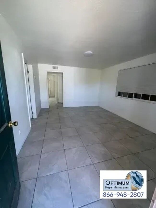 Building Photo - 15755 Cottonwood St