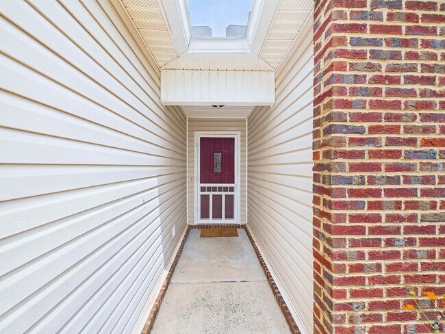 Building Photo - 324 Tyson Glen Dr