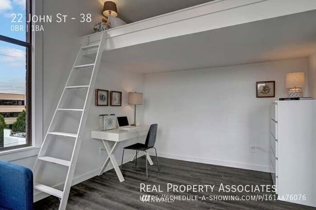 Building Photo - 22 John St