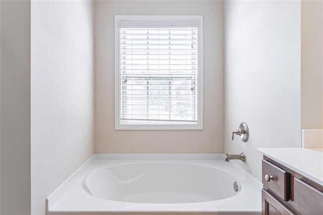 Building Photo - 4769 Bogan Meadows Dr