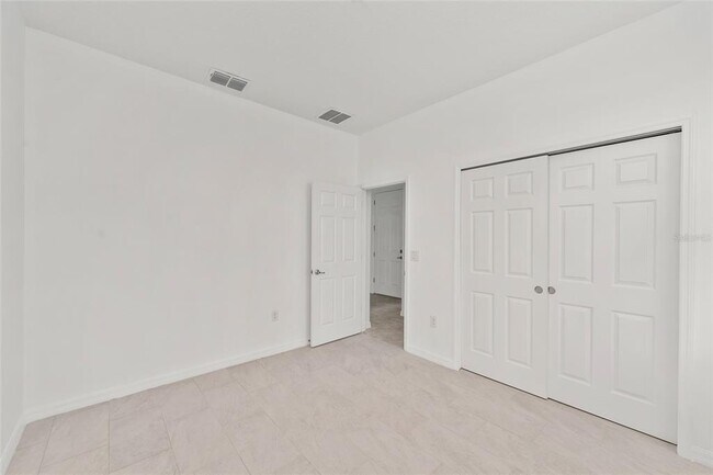 Building Photo - 6175 SW 74th Ct