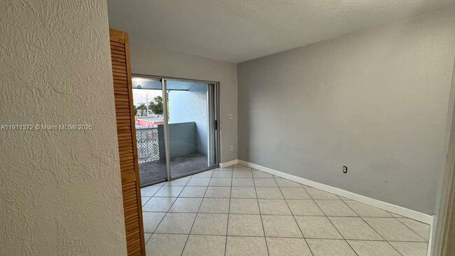 Building Photo - 6195 W 18th Ave