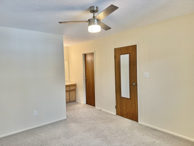 Building Photo - 1100 Tollis Pkwy