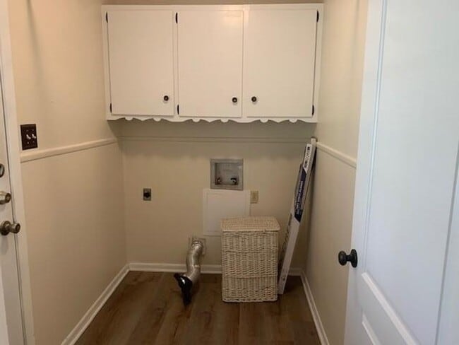 Building Photo - Beautiful 2 Bed Room 1 Bath