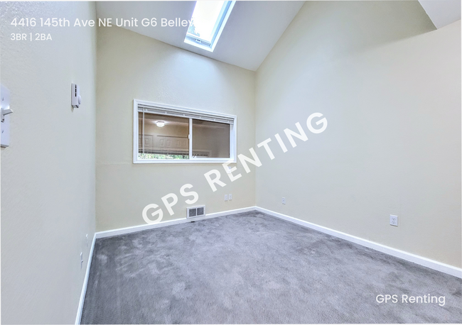 Building Photo - Beautiful Bed 3, Bath 2, in Racquet Club E...