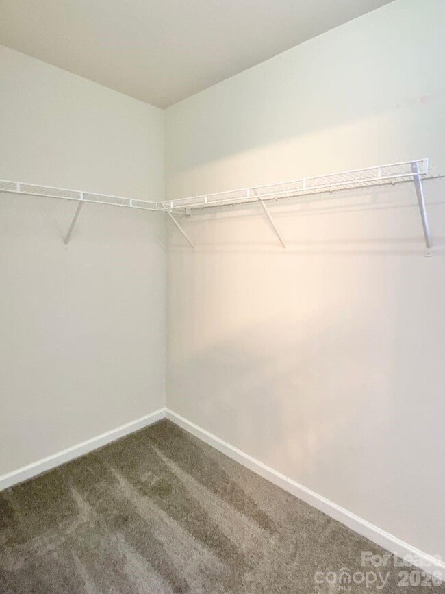 Building Photo - 320 Peachtree Rd