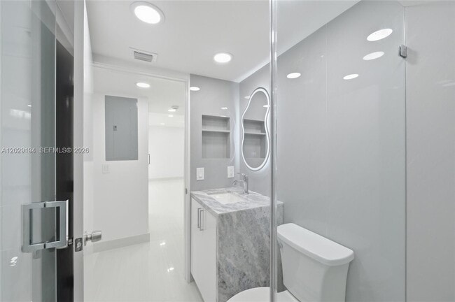 Building Photo - 22384 Thousand Pines Ln