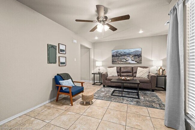 Building Photo - 5019 S 28th St