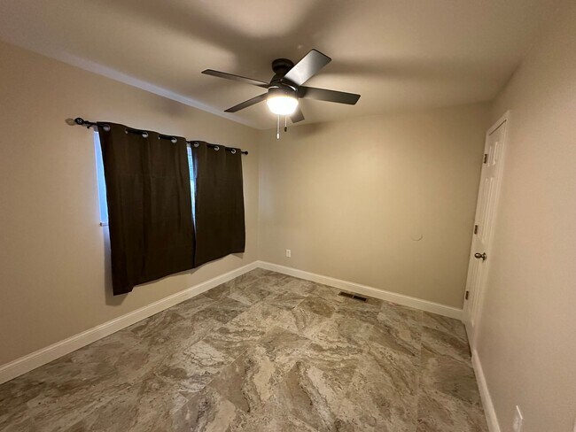 Building Photo - 3020 Northgate Ave