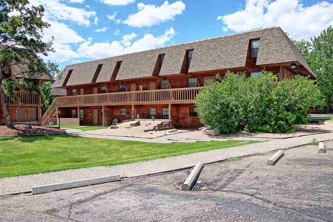Building Photo - 2260 N 13th St