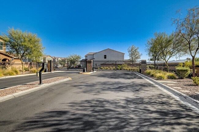 Building Photo - AMAZING 2 Story, 5 Bedroom Home in Gated community!