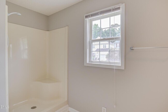 Building Photo - 4636 Vendue Range Dr