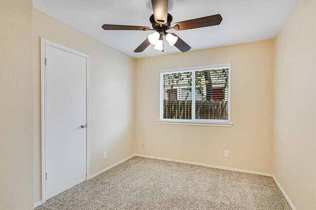 Building Photo - 519 Cutty Trail