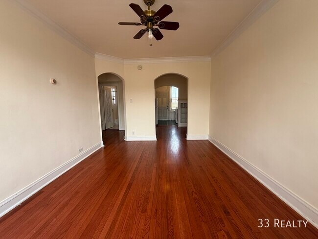 Building Photo - 2751 N Lavergne Ave