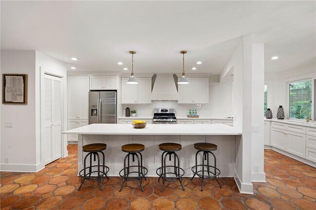 Building Photo - 4198 Lake Rill Ct