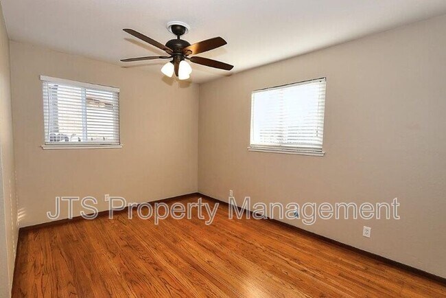 Building Photo - 10624 Chardonay Dr