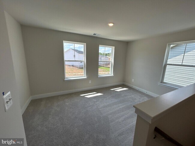 Building Photo - 469 Gravenstein Ln