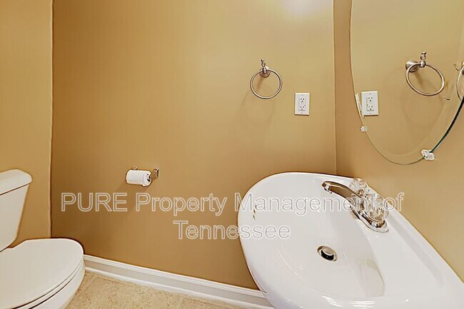Building Photo - 426 Shadow Glen Dr