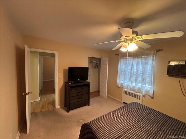 Building Photo - 82-34 Langdale St