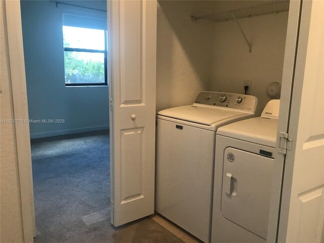Building Photo - 278 NE 208th Terrace