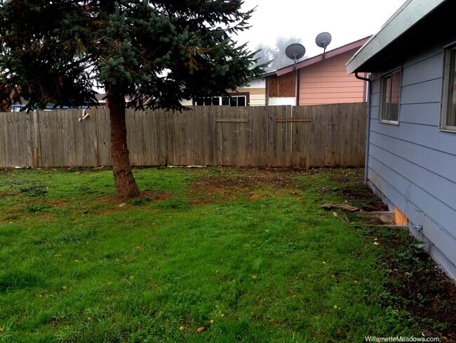 Building Photo - Modern 3 Bedroom Home near Auburn Elementary with Double Garage