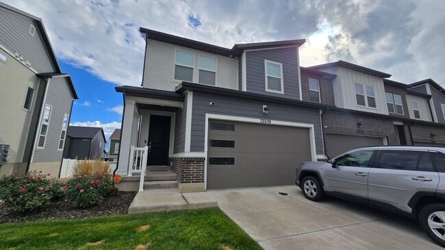 Building Photo - 13519 Langdon Dr
