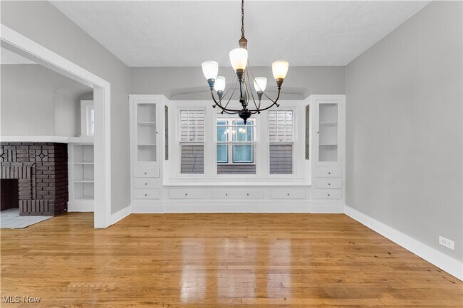 Building Photo - 1616 Eddington Rd