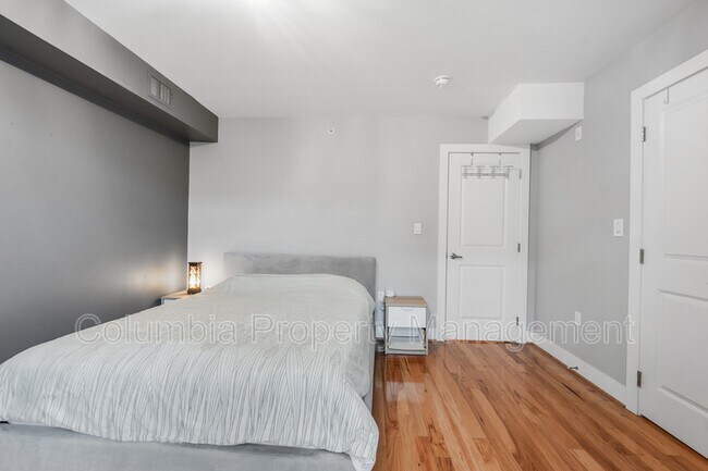 Building Photo - 1336 Belmont St NW