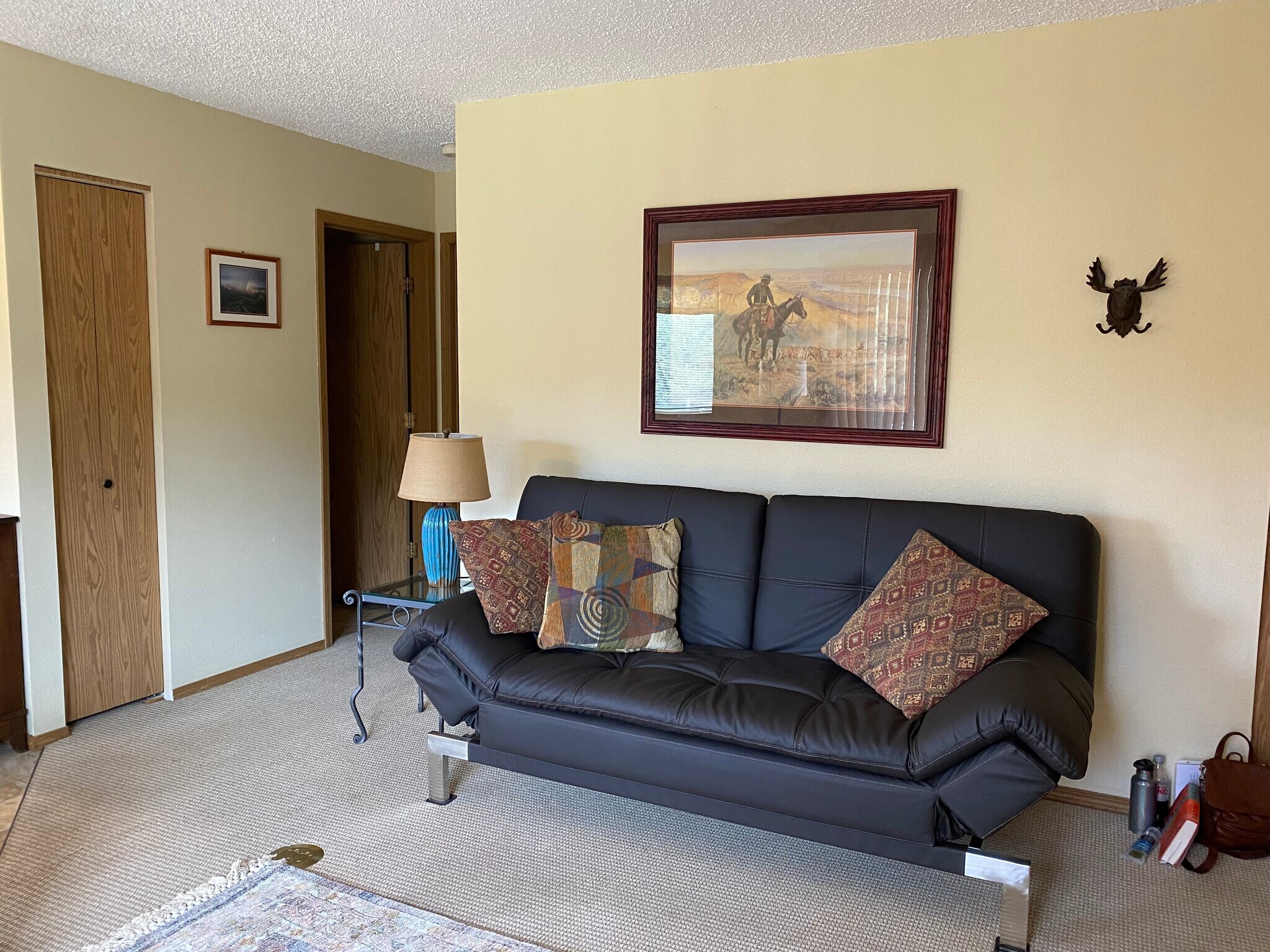 Building Photo - 507 Fall River Ln