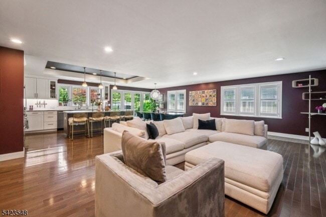 Building Photo - 678 Springfield Ave