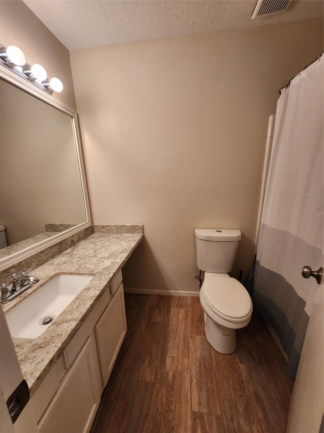 Building Photo - 10607 Horseshoe Bend Dr