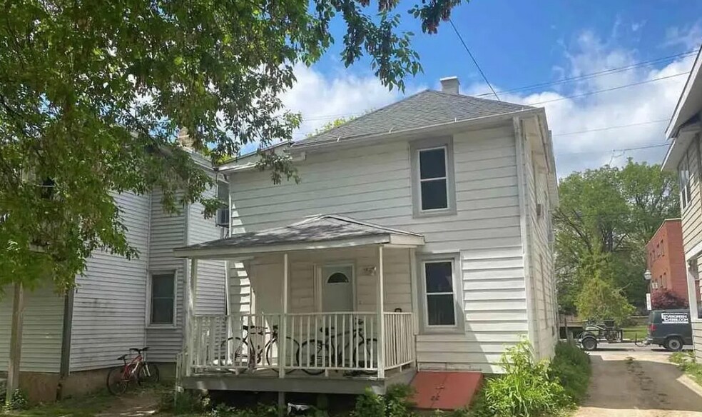 Back of the house with porch - 633 E Johnson St