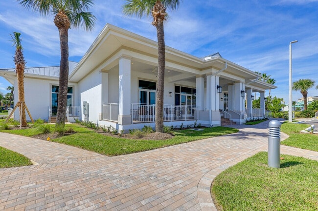 Building Photo - 2400 S Ocean Dr