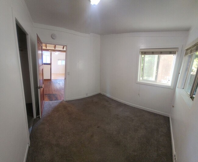 Building Photo - 1941 Abbott St