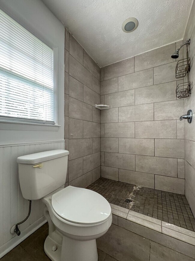 Building Photo - 5961 Chinas Ct