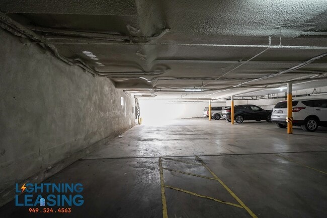 Building Photo - 1035 Hayworth Ave