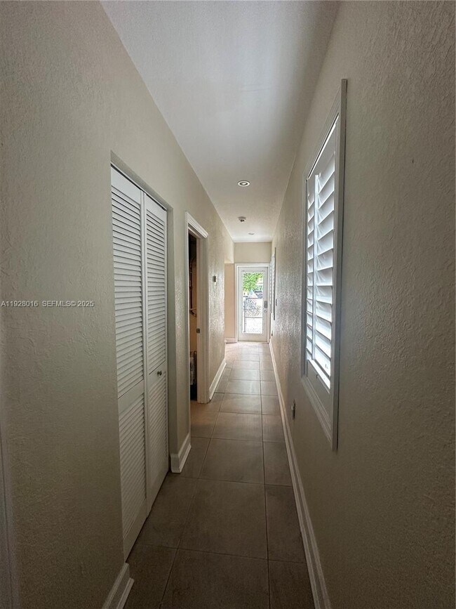 Building Photo - 349 Mahogany Dr