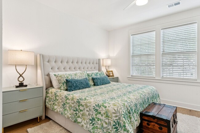 Building Photo - 9013 Stern Aly